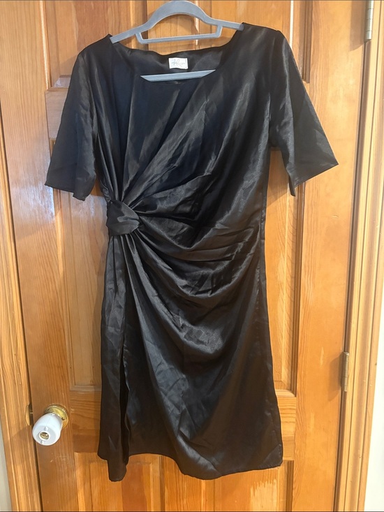 Andrea restrepo Dresses & Skirts - Knot-Front Black Midi Dress by